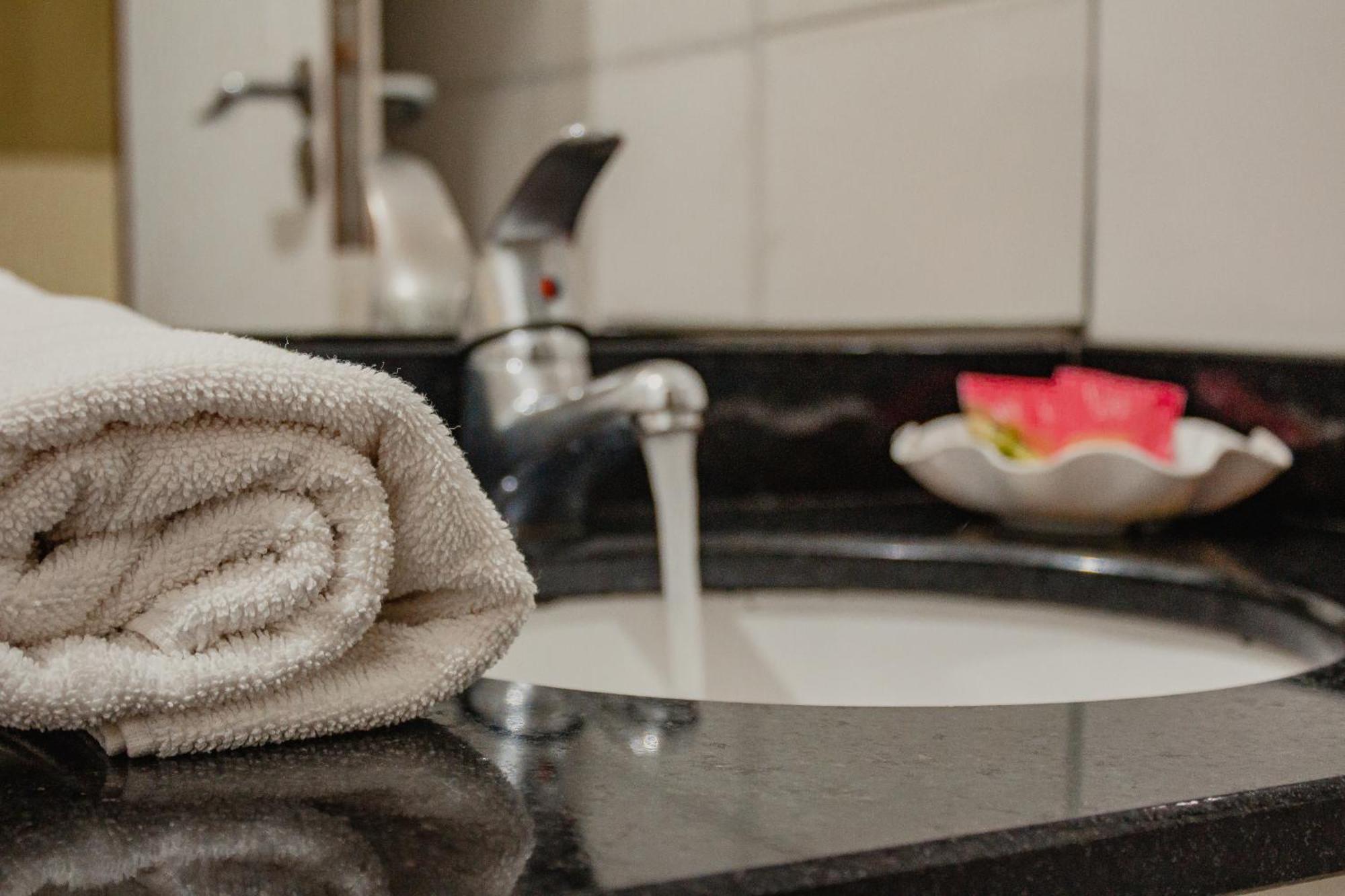 Pousada Iguassu Charm Suites ฟอสดูอีกวาซู ภายนอก รูปภาพ